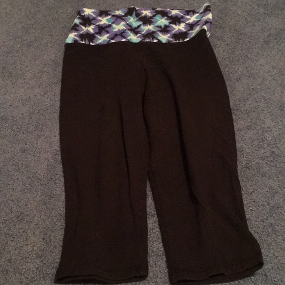 PINK Victoria's Secret Pants - PINK cropped leggings